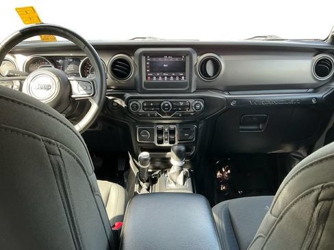 Used 2021 Jeep Wrangler Unlimited Sport AWD/4WD image 12