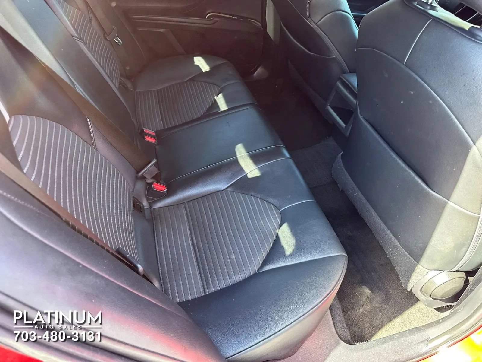 Used 2021 Toyota Camry SE FWD image 16