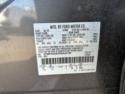 Used 2023 Ford Edge SE w/ Black Appearance Package image 25