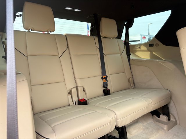 Certified 2024 Cadillac Escalade Premium Luxury w/ LPO, Floor Liner Package AWD/4WD image 16