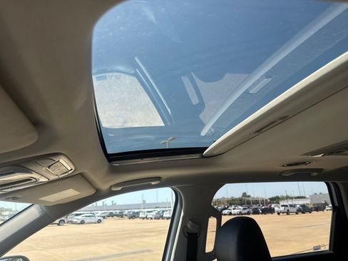 Used 2020 Kia Telluride S w/ S 8 Passenger Seating Package FWD image 43
