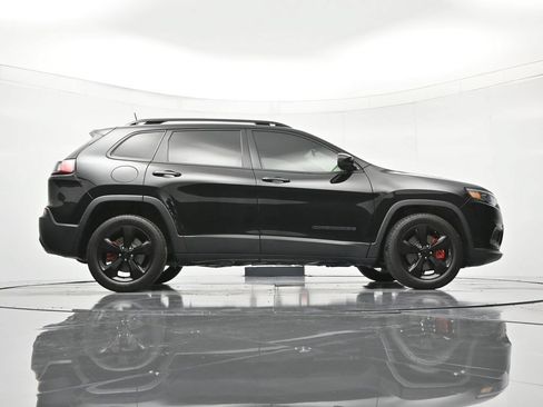 Used 2020 Jeep Cherokee Latitude Plus FWD image 38