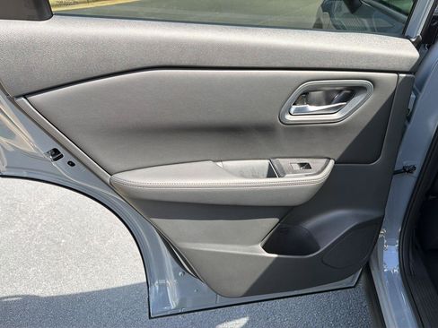 New 2026 Nissan Rogue SV w/ Cold Weather Package FWD image 17