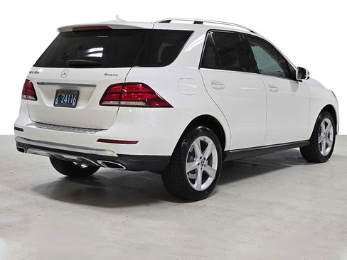 Used 2017 Mercedes-Benz GLE 350 4MATIC image 3