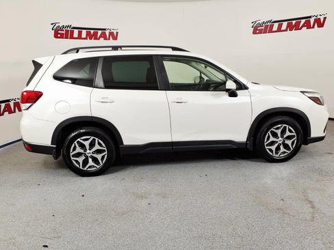 Used 2021 Subaru Forester Premium AWD/4WD image 3