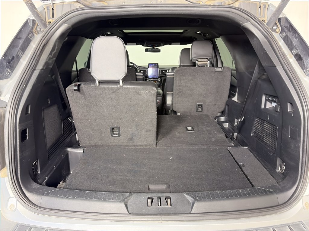 Used 2023 Ford Explorer ST w/ Equipment Group 401A AWD/4WD image 27