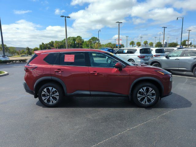 Certified 2021 Nissan Rogue SV FWD image 3