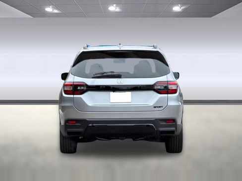 New 2026 Honda Pilot Sport image 9