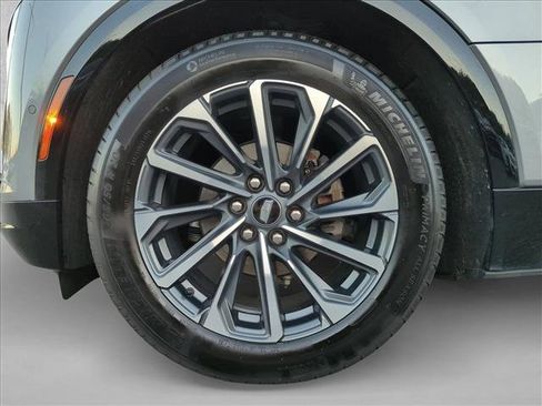 Used 2024 Cadillac Lyriq Sport image 24