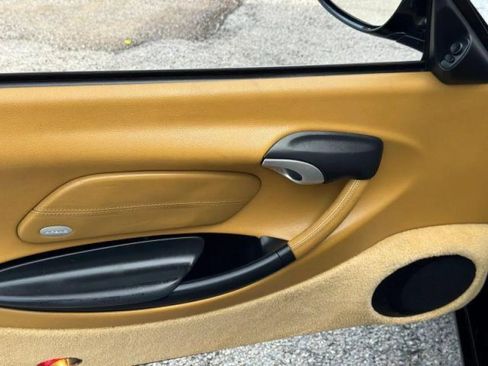 Used 2003 Porsche Boxster RWD image 23