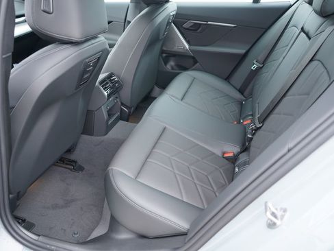 New 2026 BMW i5 eDrive40 w/ M Sport Package RWD image 19