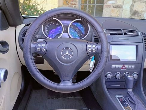 Used 2005 Mercedes-Benz SLK 350 image 37