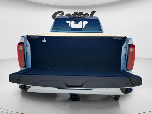 New 2026 GMC Sierra 2500 Denali w/ Denali Reserve Package AWD/4WD image 22