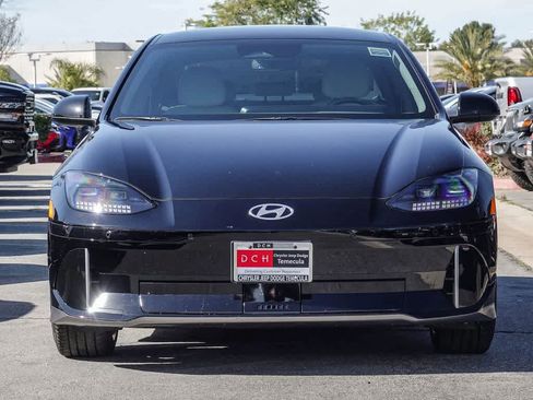 Used 2023 Hyundai Ioniq 6 SEL image 2