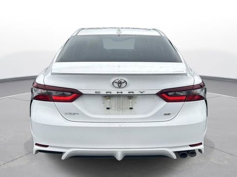 Used 2023 Toyota Camry SE FWD image 7