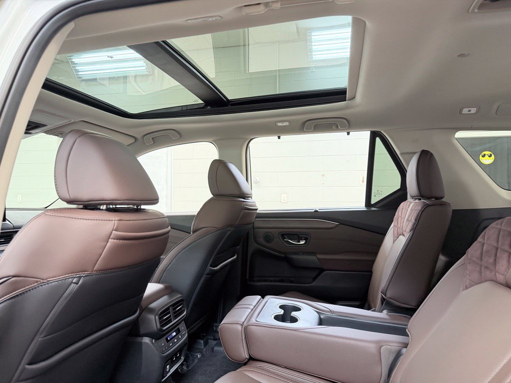 Used 2026 Honda Pilot Elite image 19