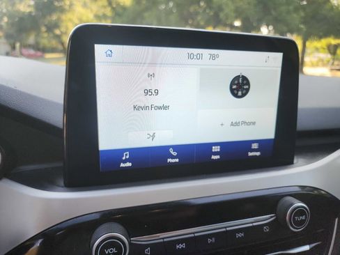 Used 2021 Ford Escape SE image 23