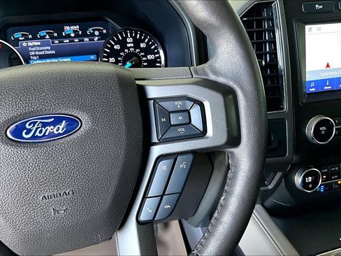 Used 2020 Ford Expedition XLT w/ Equipment Group 202A RWD image 8