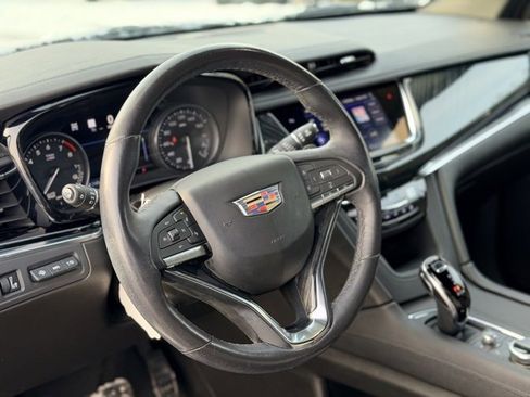 Certified 2023 Cadillac XT6 Premium Luxury w/ Technology Package image 8