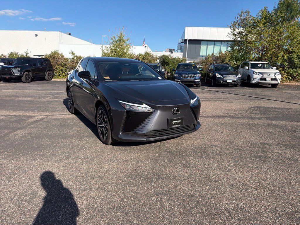 Used 2026 Lexus RZ 350e 2WD w/ Technology Package image 13