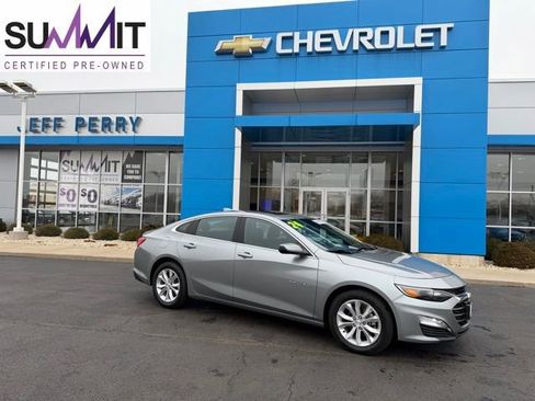 Used 2024 Chevrolet Malibu LT FWD image 1