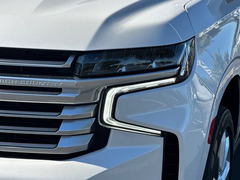 Used 2021 Chevrolet Suburban High Country w/ Premium Package AWD/4WD image 52