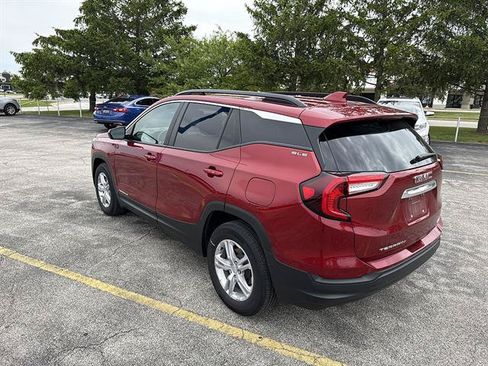 Used 2023 GMC Terrain SLE w/ Driver Convenience Package FWD image 44