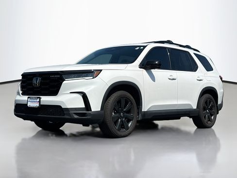 Used 2025 Honda Pilot Black Edition image 14
