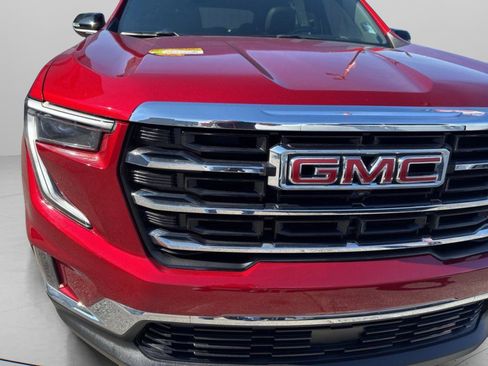 Used 2024 GMC Acadia Elevation w/ Luxury Package image 3