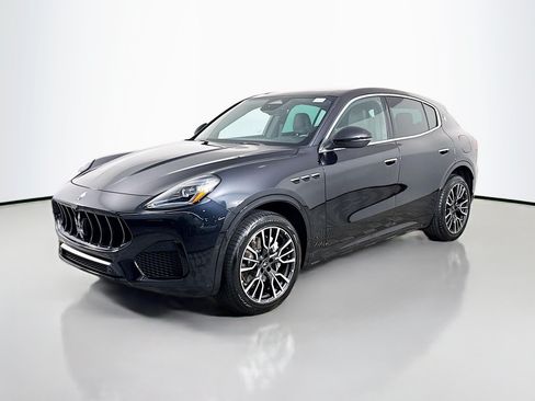 Used 2025 Maserati Grecale GT AWD/4WD image 4