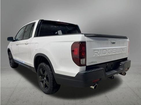 New 2026 Honda Ridgeline Black Edition image 3
