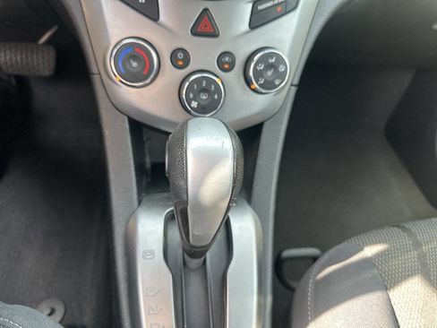 Used 2019 Chevrolet Sonic LT w/ Convenience Package image 26