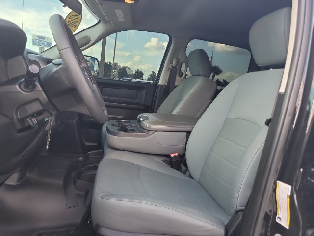 Used 2018 RAM 2500 Tradesman w/ Chrome Appearance Group AWD/4WD image 19