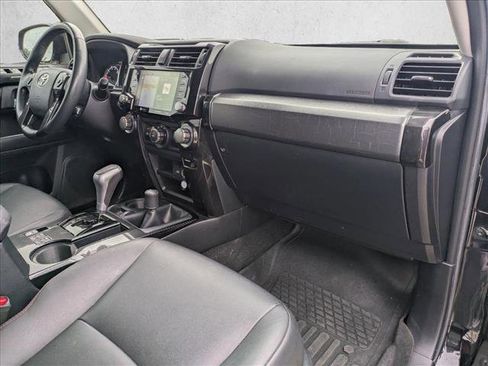 Used 2020 Toyota 4Runner TRD Off-Road Premium AWD/4WD image 16