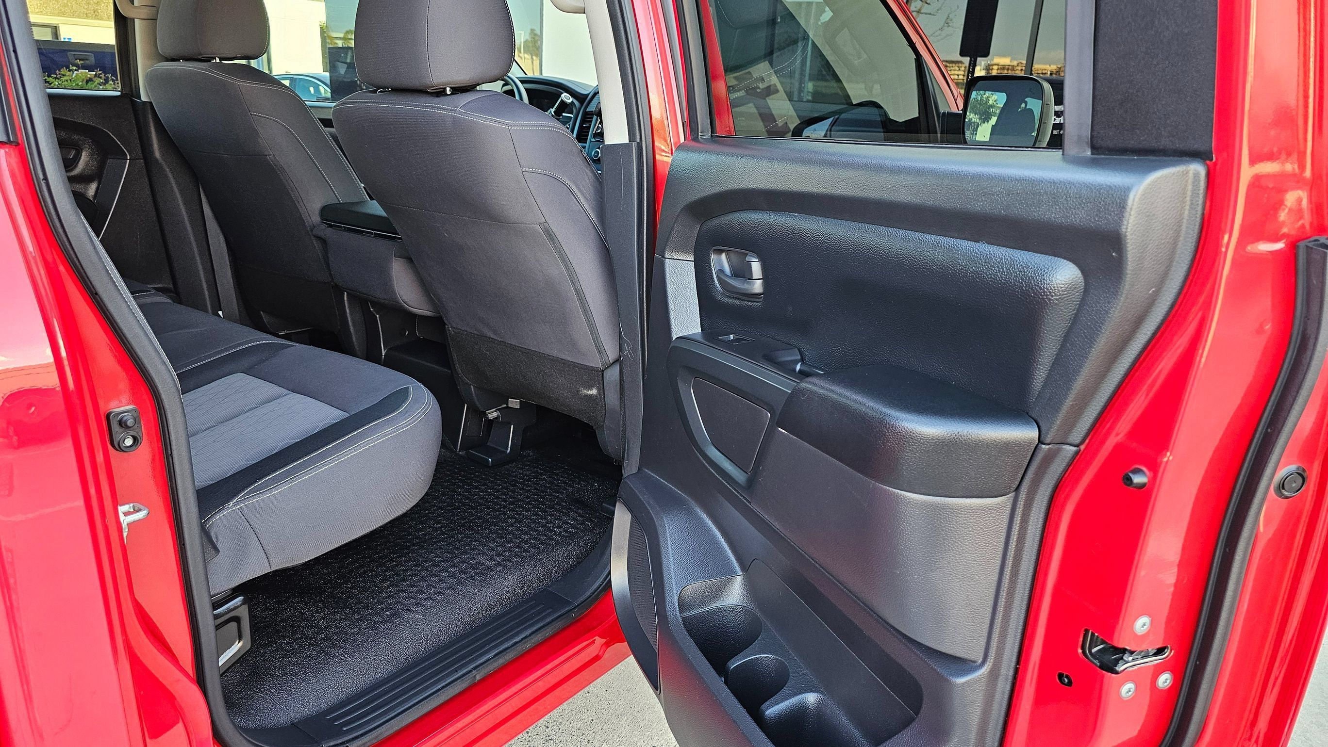 Used 2023 Nissan Titan S w/ S Utility Package RWD image 22