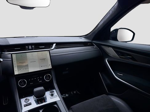Used 2024 Jaguar F-PACE SVR image 20