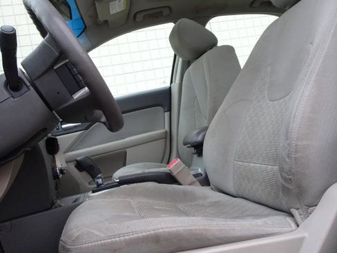 Used 2012 Ford Fusion SE image 10