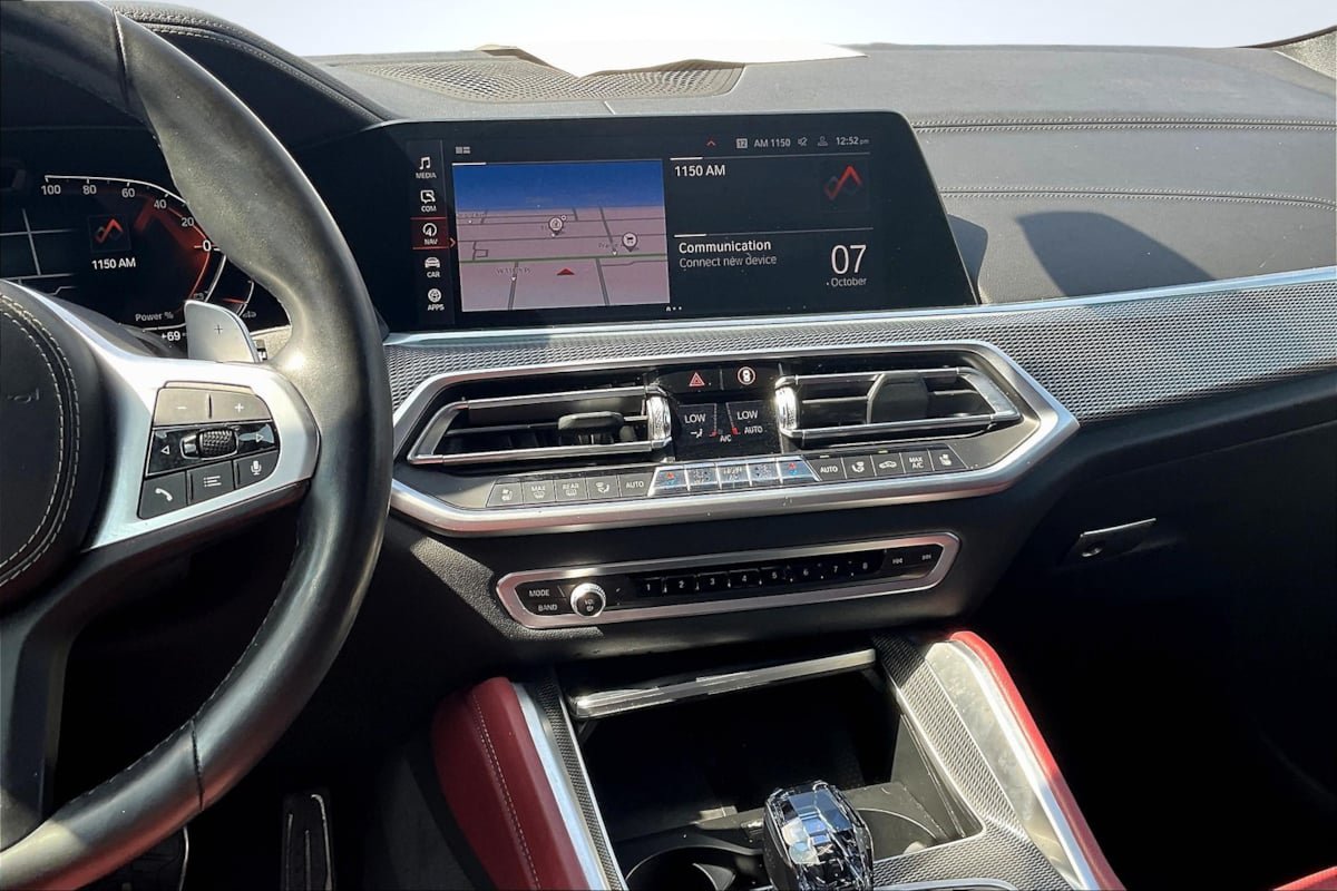 Used 2022 BMW X6 xDrive40i w/ M Sport Package AWD/4WD image 6