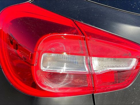 Used 2019 Mercedes-Benz GLA 250 4MATIC image 27