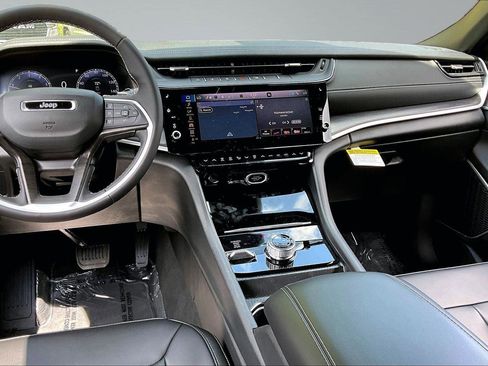 New 2026 Jeep Grand Cherokee L Limited AWD/4WD image 7