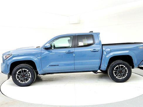 New 2026 Toyota Tacoma TRD Sport image 3