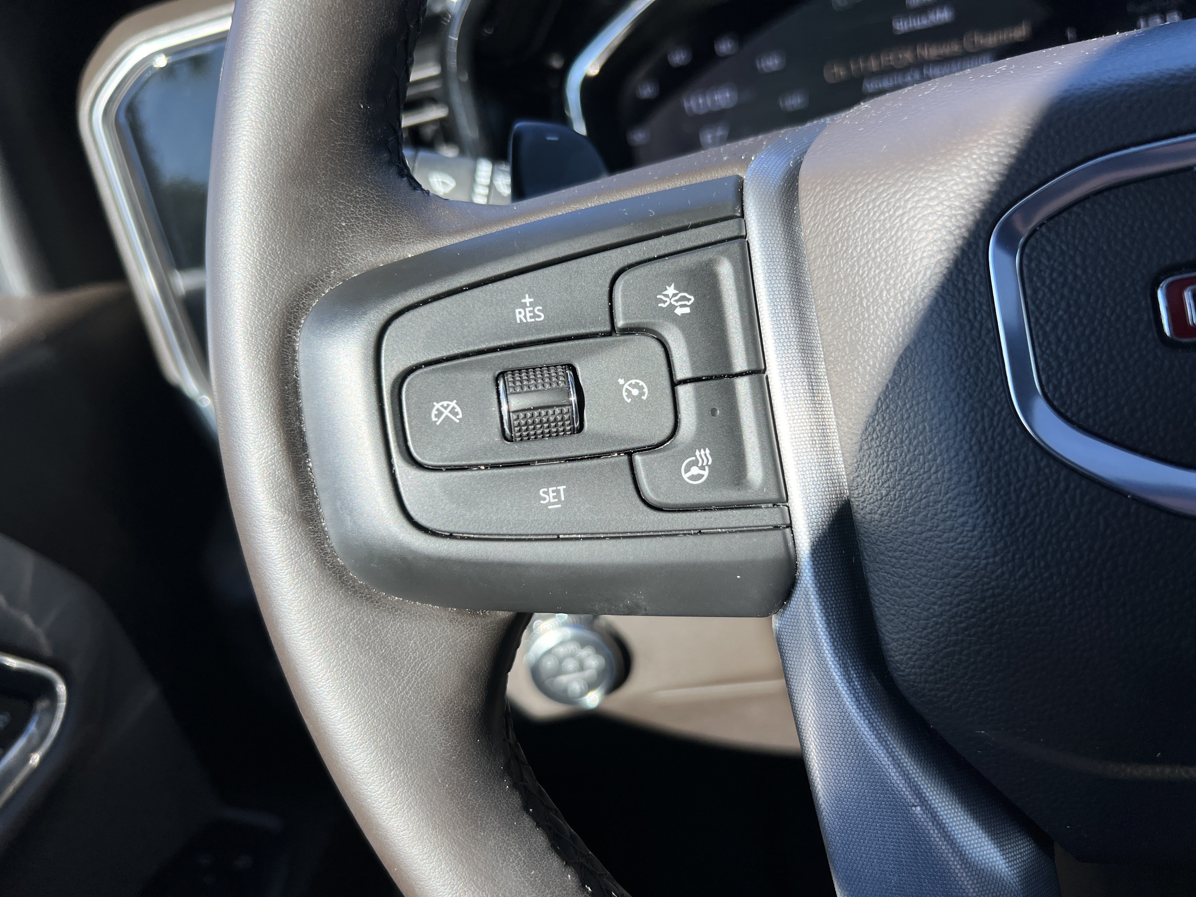 Used 2024 GMC Sierra 1500 SLT w/ SLT Premium Plus Package AWD/4WD image 19