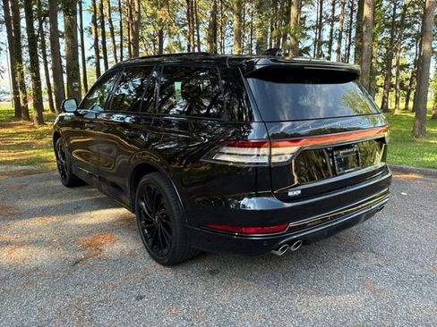 Certified 2025 Lincoln Aviator Reserve w/ Luxury Package AWD/4WD image 5