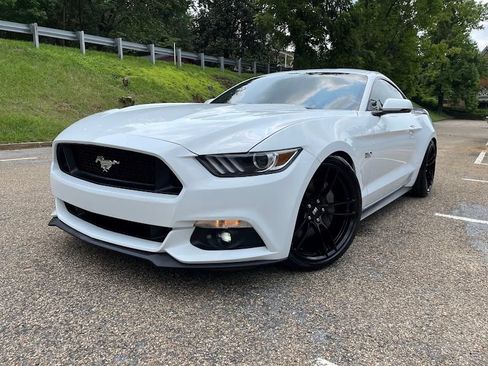Used 2017 Ford Mustang GT Premium RWD image 45