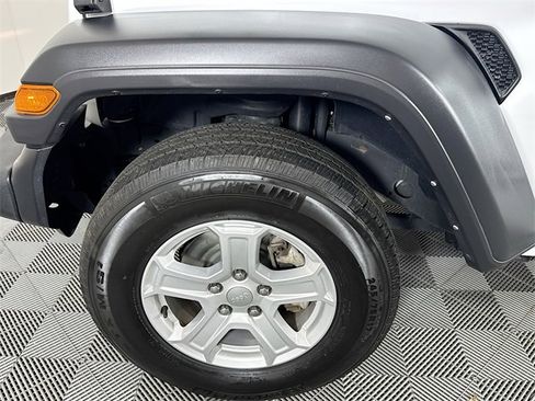 Used 2021 Jeep Wrangler Unlimited Sport image 4