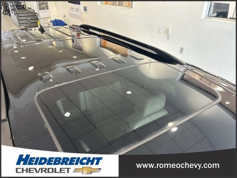 Certified 2023 Chevrolet Traverse LT w/ LT Premium Package image 38