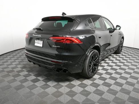 New 2025 Maserati Grecale Modena image 9