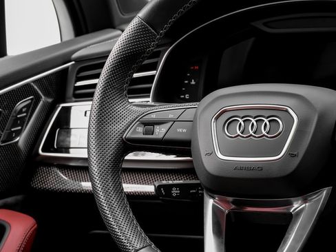 Used 2024 Audi SQ7 Prestige image 16