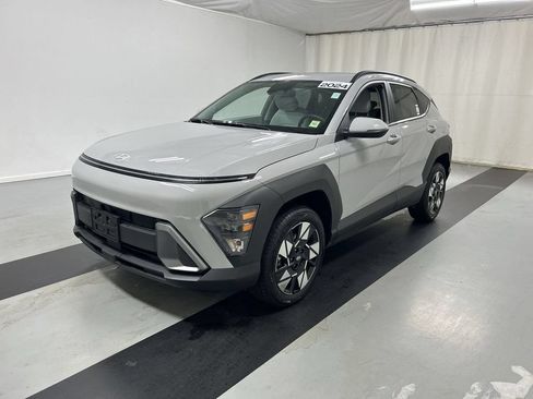 Used 2024 Hyundai Kona SEL w/ Convenience Package AWD/4WD image 5