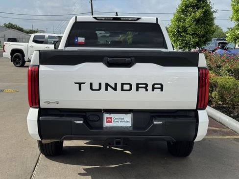 Used 2025 Toyota Tundra SR5 w/ SR5 Premium Package AWD/4WD image 8